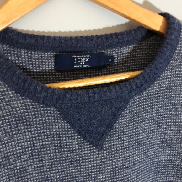 100% Lambswool Crewneck Sweater - Picture 2 of 2